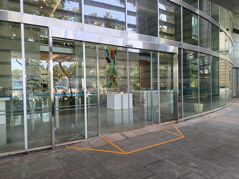 JTC Summit Building Entrance Auto Sliding Doors